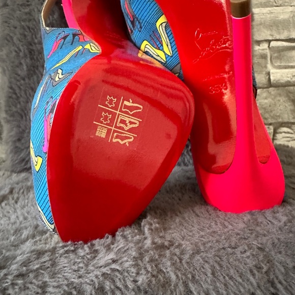 ***Sold***Christian Louboutin 35.5 - Picture 7 of 10